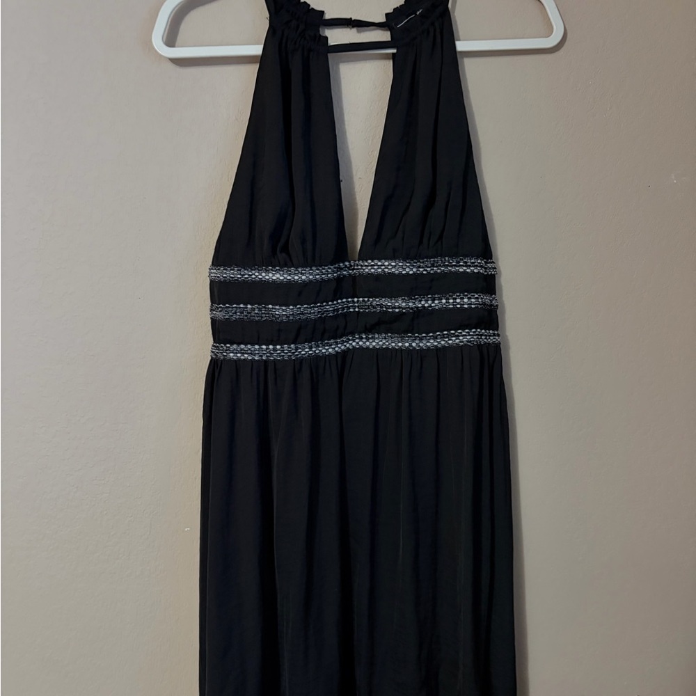 Dolce‎ Vita Black Halter Mini Dress Embroidered Waist Deep V-Neck Size L
